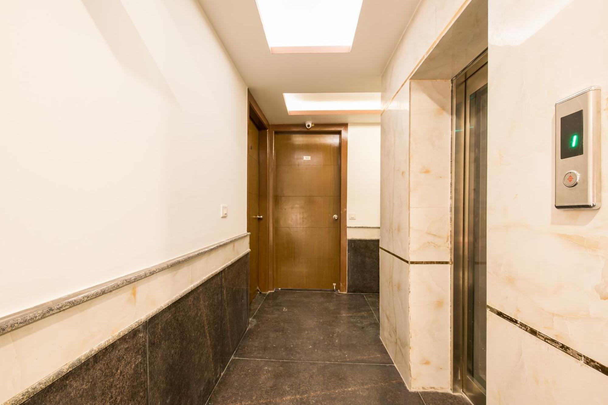 Hotel O Melfort Nowe Delhi Zewnętrze zdjęcie